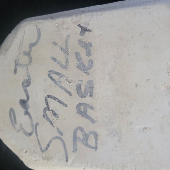 Vintage Slip Casting Ceramic Mold - SMALL EASTER BASKET - M043 - Picture 7 of 8